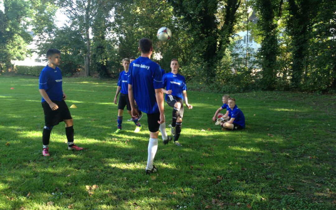 Schüler der Realschule am Judenstein gewinnen Benefizfußballturnier