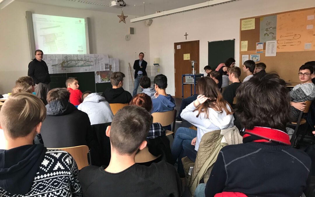 „REGENSBURG – Boomtown … für alle?“ – Expertengespräch mit Mitarbeitern des Stadtplanungsamtes in der Klasse 9a