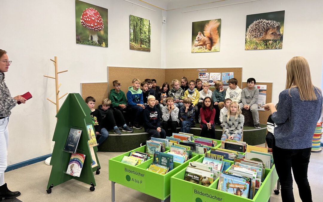 Besuch der Stadtbücherei am Haidplatz