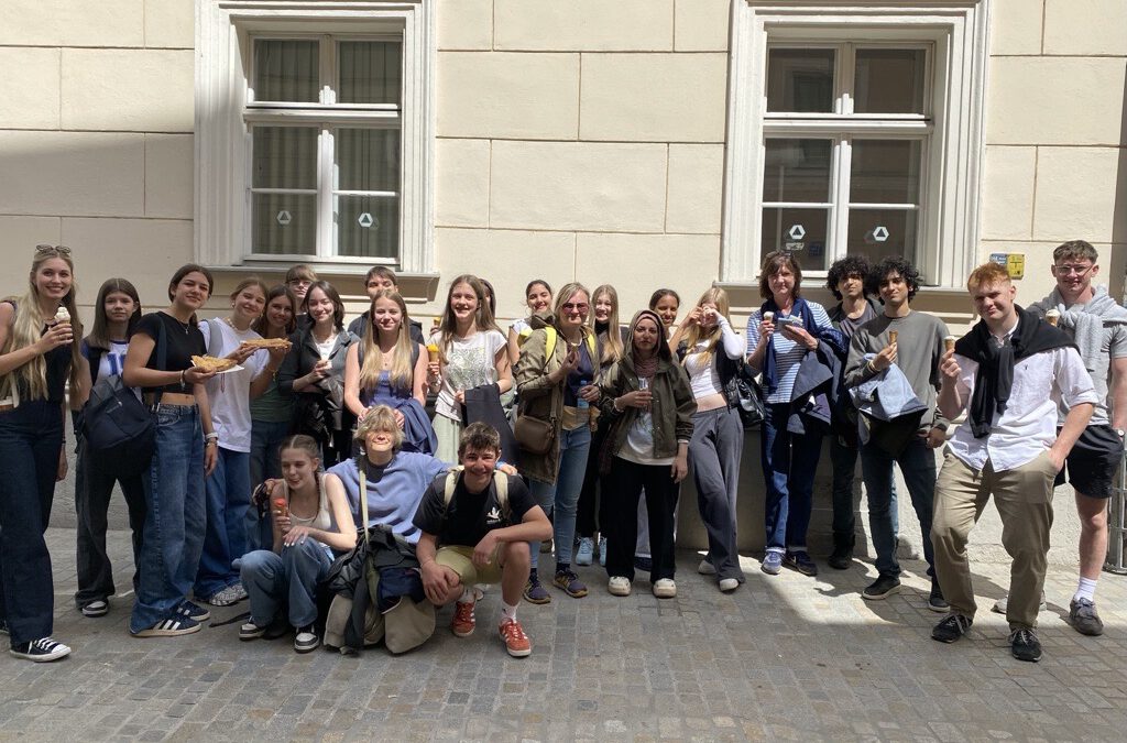 Regensburg auf Englisch entdecken – Klassenmitglieder der 8c werden zu CityGuides!