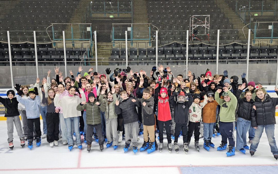 RSaJ erlebt: Gemeinsames Eislaufen in der Donau-Arena